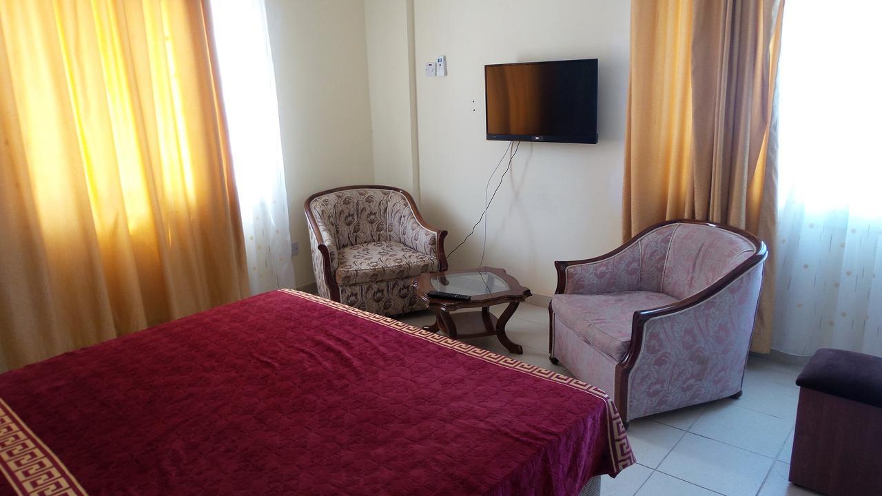 Kasgar Court Hotel Agia Varvara Bagian luar foto