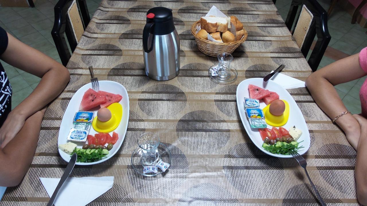 Kasgar Court Hotel Agia Varvara Bagian luar foto